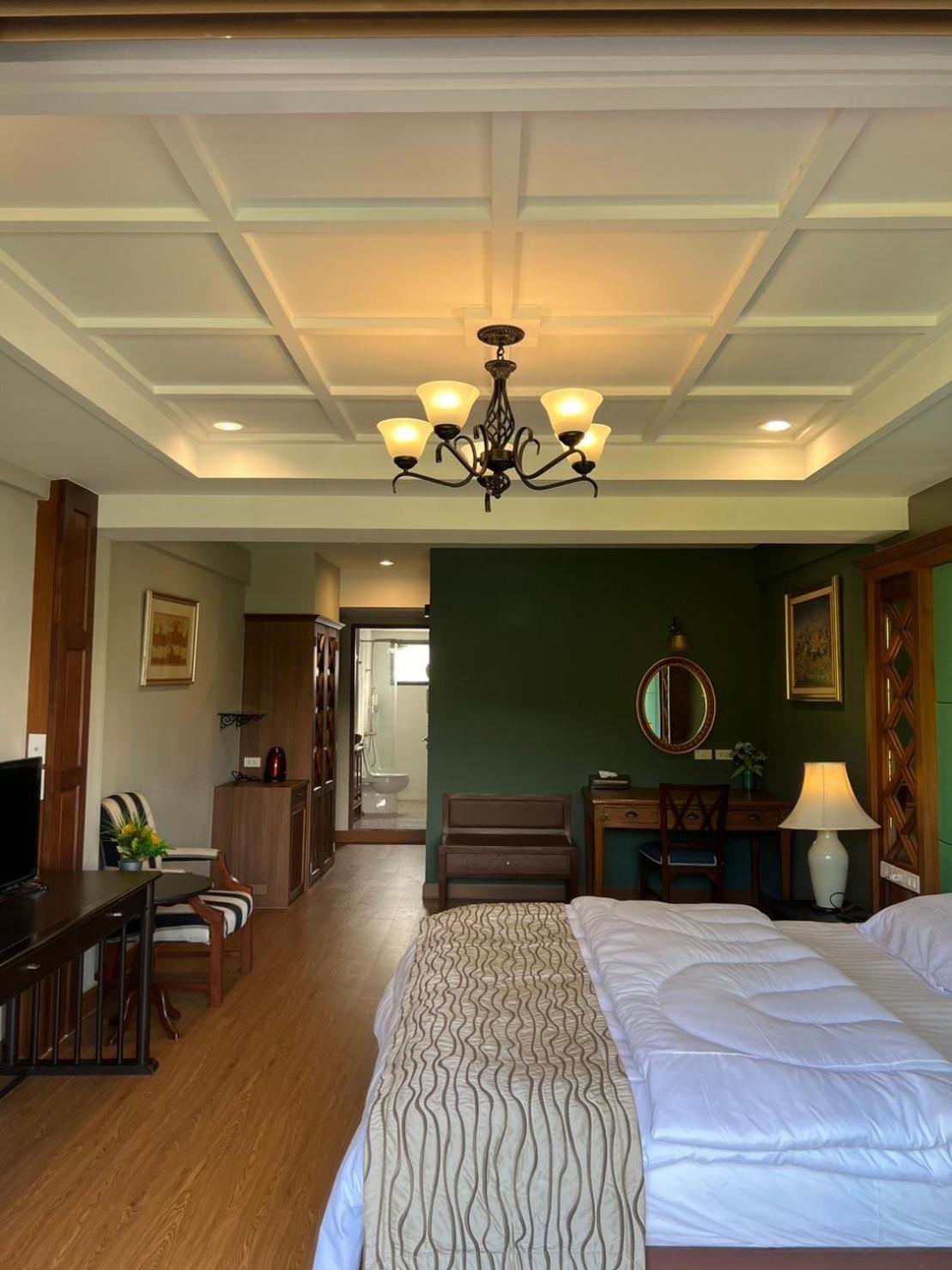 Quinstel Hostel Бангкок Экстерьер фото